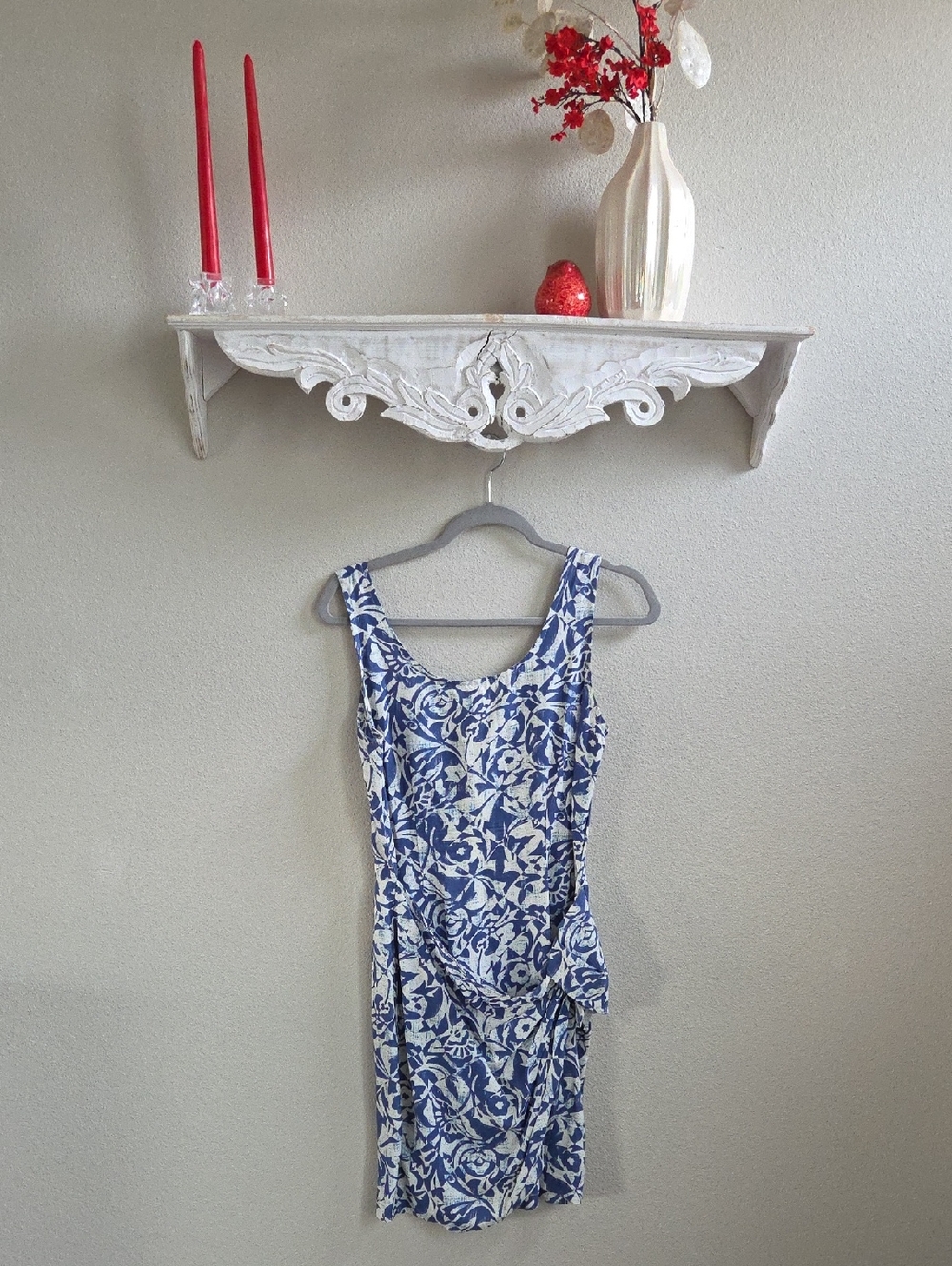 Sleeveless Blue and White Floral Midi Dress